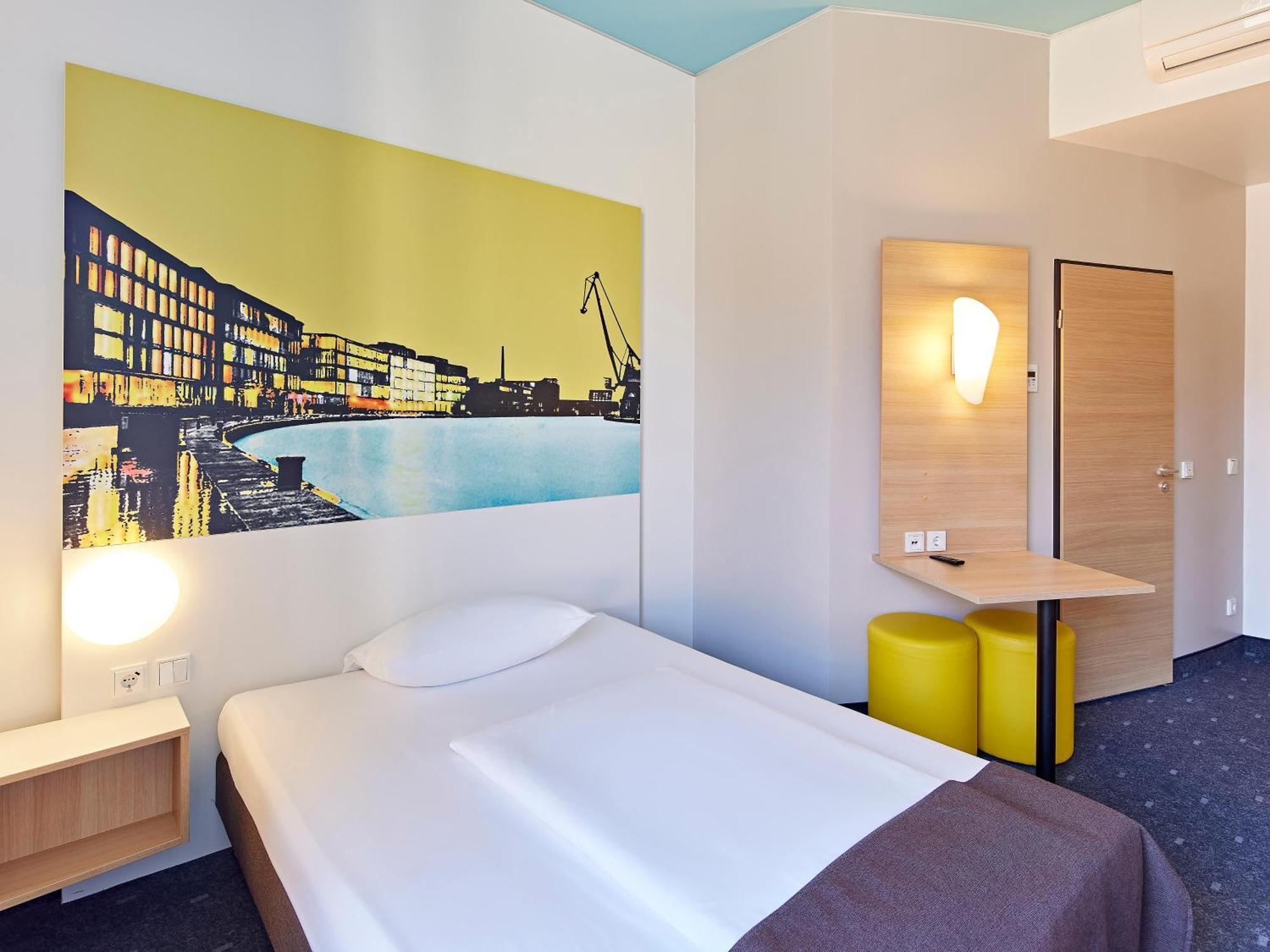 B&B Hotel Muenster Hafen Exterior photo