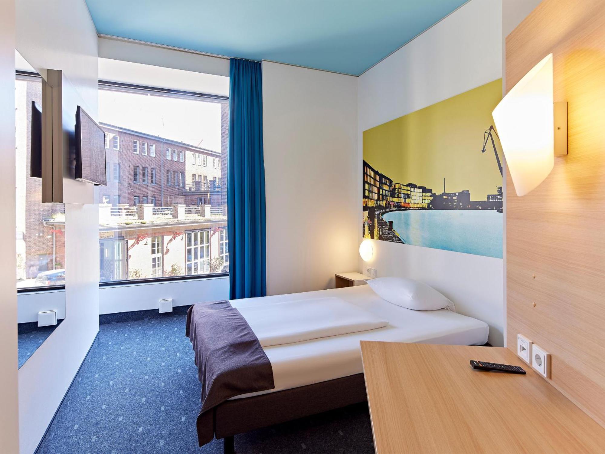 B&B Hotel Muenster Hafen Exterior photo
